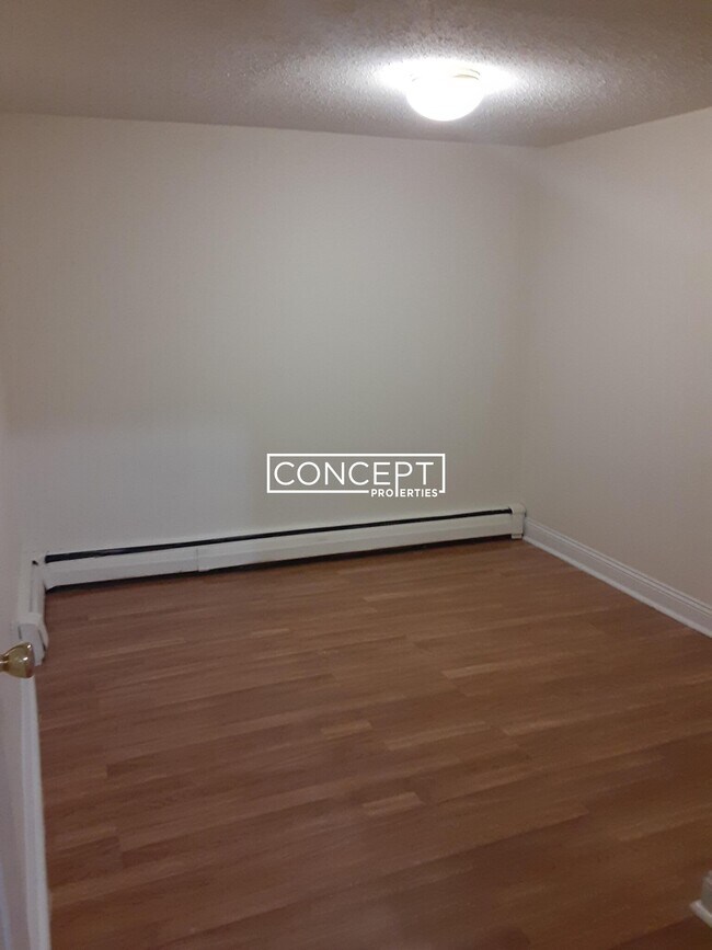 Building Photo - 1131 Commonwealth Ave