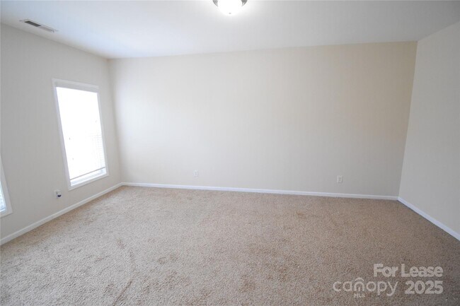 Building Photo - 9620 Camberley Ave NW