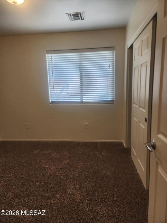 Building Photo - 10615 E Native Rose Trail