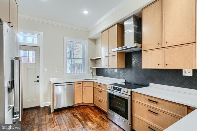 Building Photo - 2630 E Baltimore St