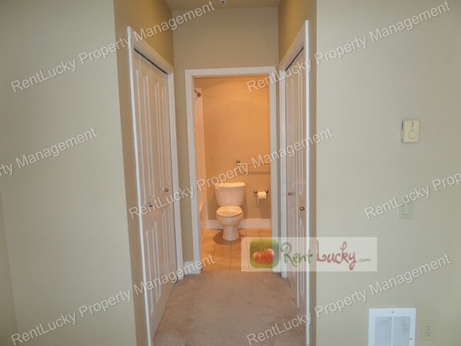 Building Photo - GREAT VIEWS! Lovely 2-Bedroom, 2 Bath Condo in Fantastic Fremont Area w/Garage Parking!!