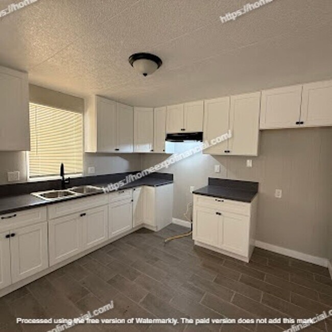 Building Photo - Nice Home For Rent