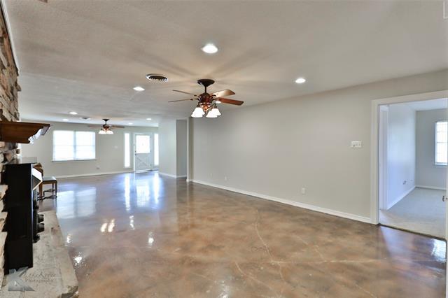 Building Photo - 2310 Glenwood Dr