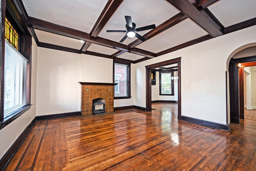 Building Photo - 1415 Locust St