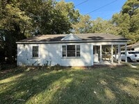 Building Photo - 2 Bedroom/1 Bath Home in Wadesboro