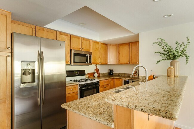Building Photo - 2700 Cahuenga Blvd