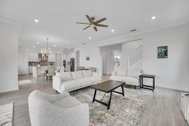 Building Photo - 601 Hookline Cir