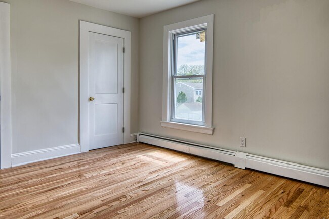 Building Photo - 71 Lenox Ave