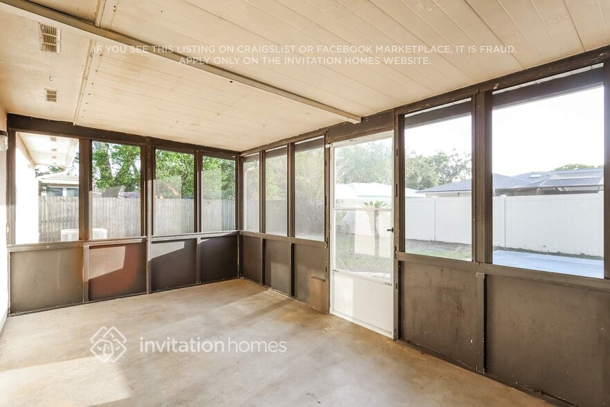 Building Photo - 2905 Ripplewood Dr