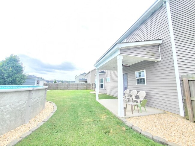 Building Photo - Gorgeous Home In Turnberry Subdivision