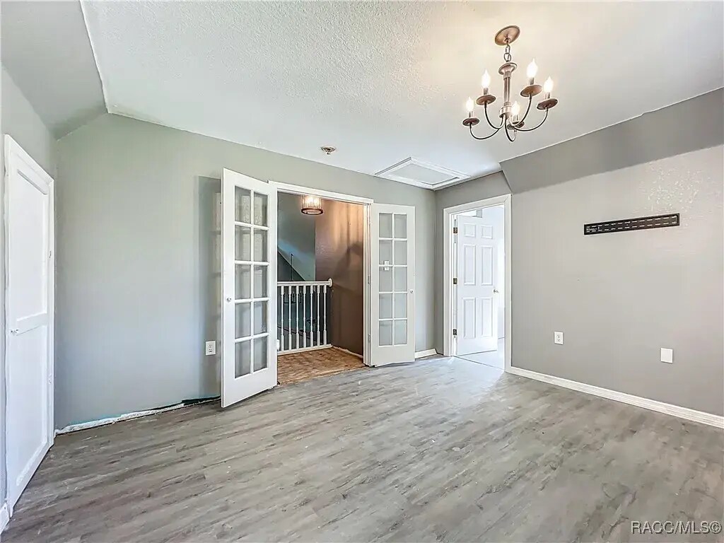 Building Photo - 13691 E Hwy 25