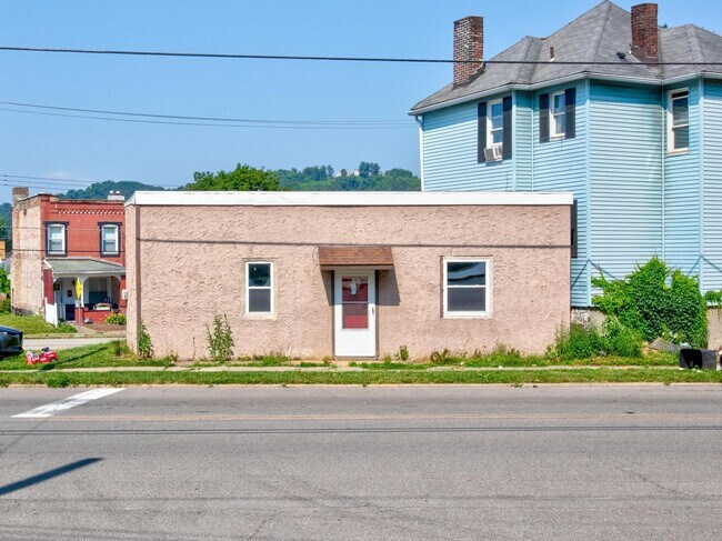 Primary Photo - 520 Glenwood Ave