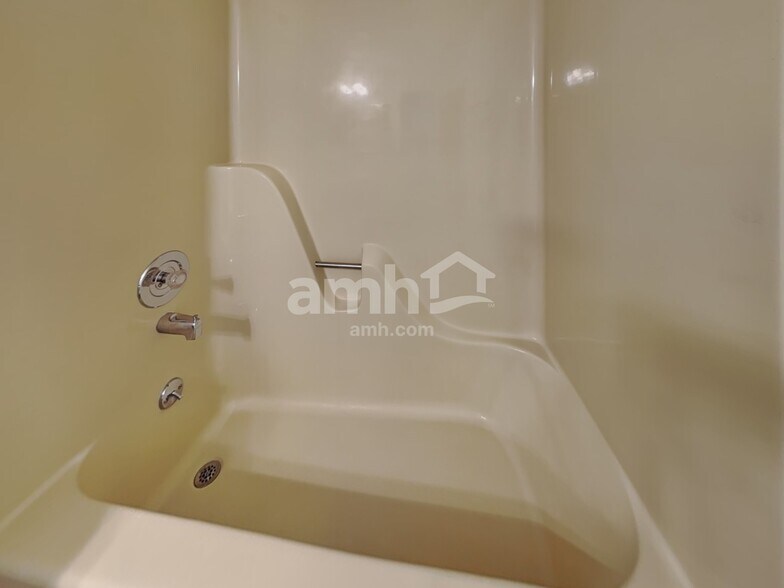 Building Photo - 13029 Greycrest Dr