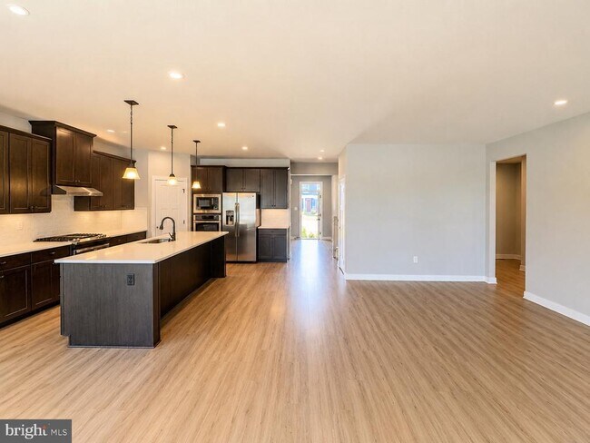 Building Photo - 6809 Ballenger Run Blvd