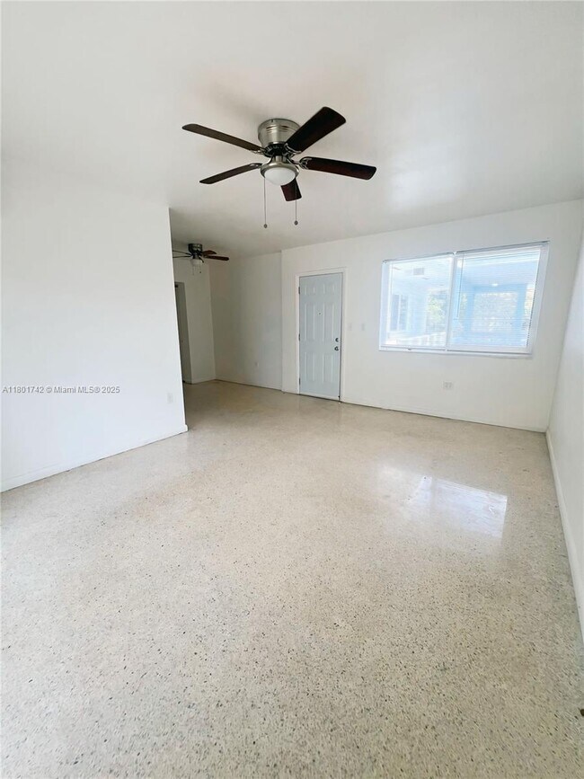 Building Photo - 501 NE 82nd Terrace