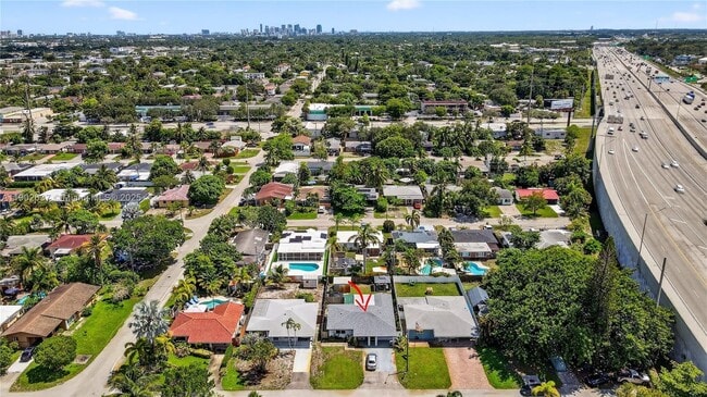 Building Photo - 554 NW 46th St