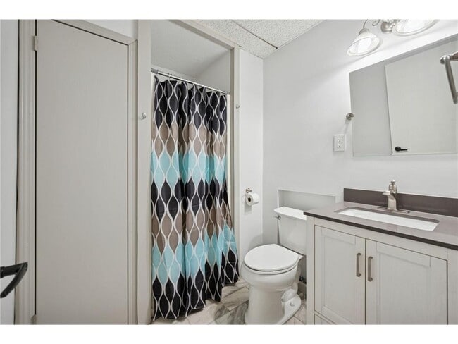 Building Photo - 3824 Tower Pond Dr