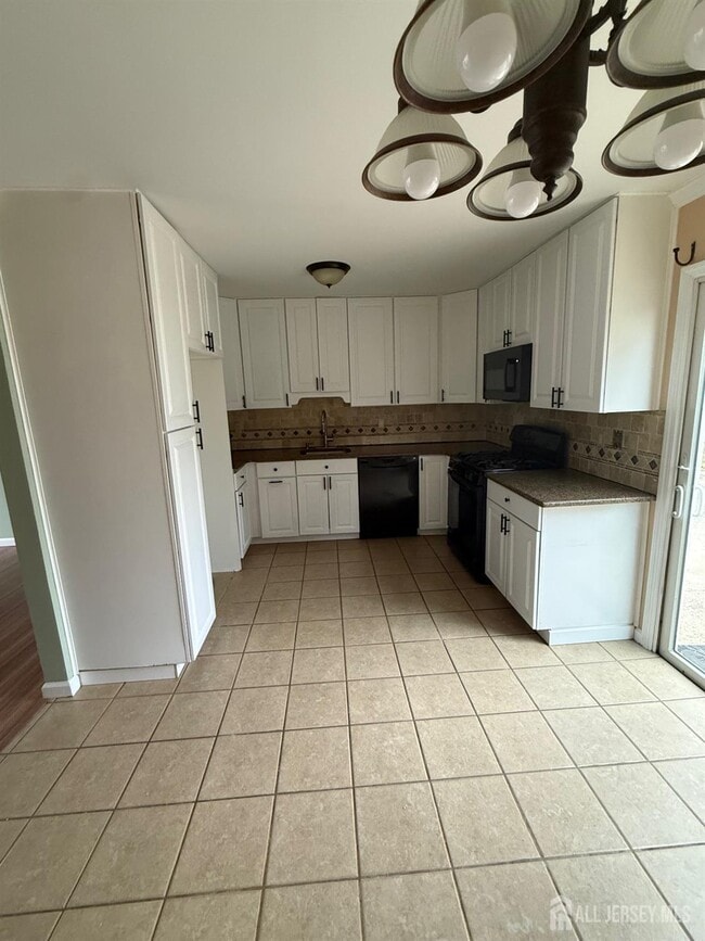 Building Photo - 30 Forest Park Terrace