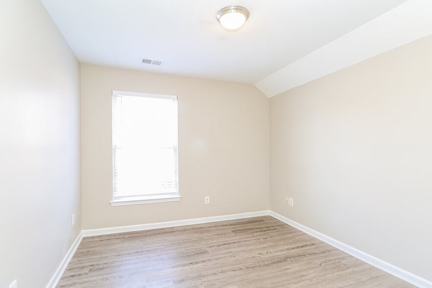 Building Photo - 7019 Indian Ridge Ln