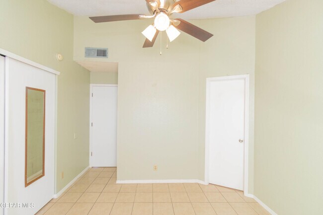 Building Photo - 12056 Bellows Ct