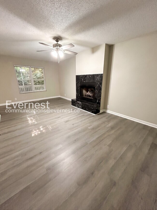 Building Photo - 3612 Mizell Rd