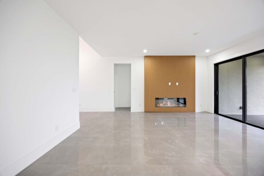 Building Photo - 2504 23rd St W