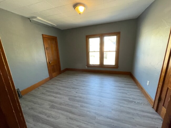 Building Photo - 518 N Olive St