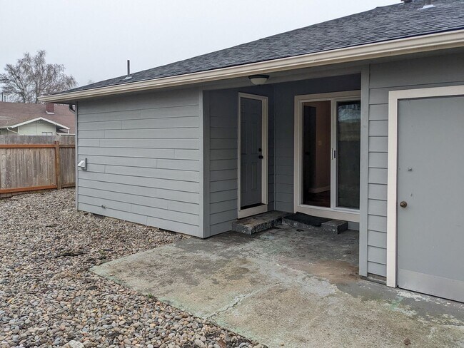 Building Photo - 145-195 Churchdale Ave N