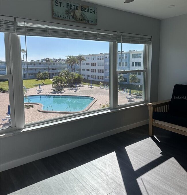 Building Photo - 300 64th Ave