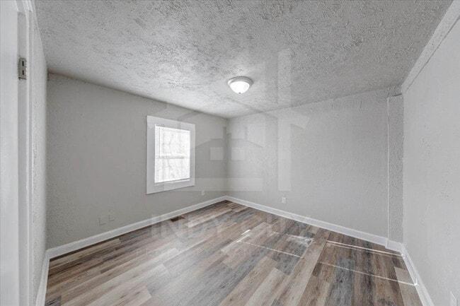 Building Photo - 3639 N Emerson Ave