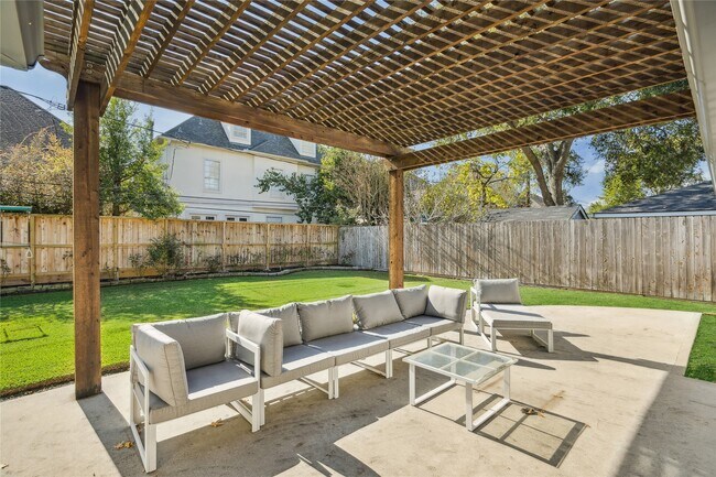 Building Photo - 3607 Deal St