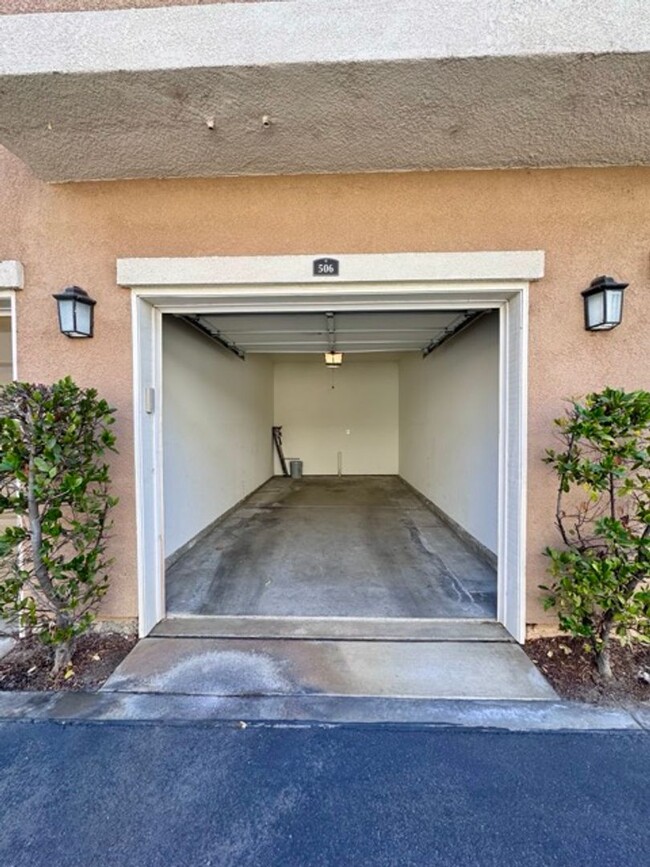 Building Photo - 1 bedroom Murrieta condo for LEASE with a ...