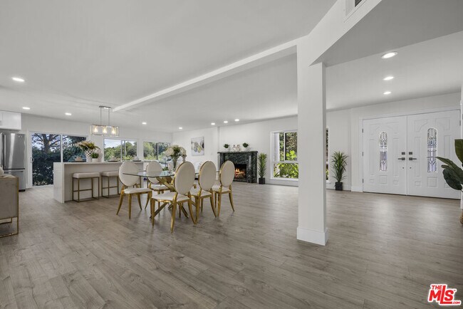 Building Photo - 3453 Green Vista Dr