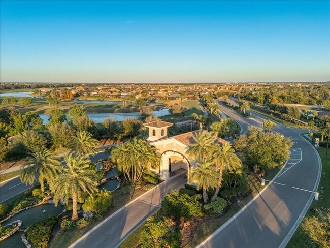 Building Photo - 5711 Palmer Cir