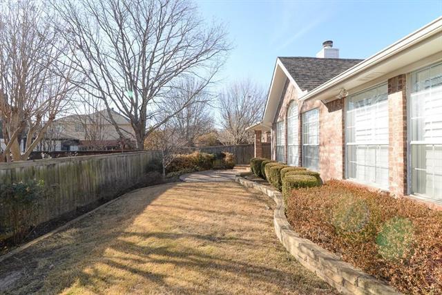 Building Photo - 2703 Summerwood