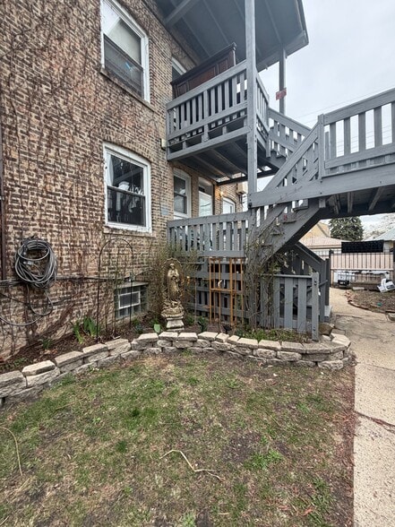 Building Photo - 2609 N Lavergne Ave