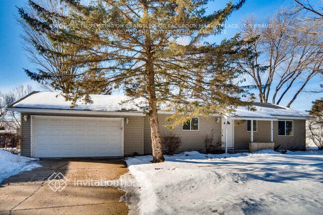 Building Photo - 944 Beacon Ln