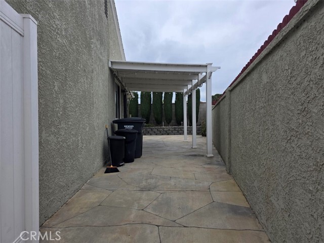 Building Photo - 15327 Barnwall St