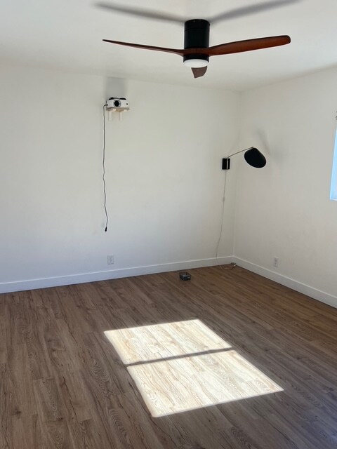 Building Photo - 402 E Las Palmaritas Dr