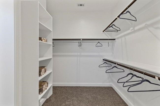 Building Photo - 14540 Caelum Dr
