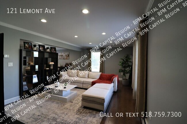 Building Photo - 121 Lemont Ave