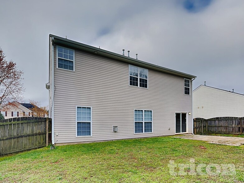 Building Photo - 2316 Wexford Way