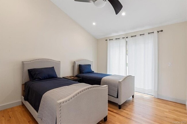 Building Photo - 73 W Tiana Rd