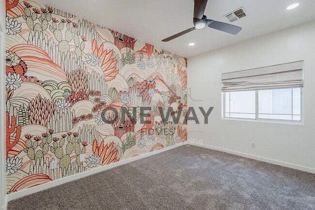 Building Photo - 760 N Swan Dr