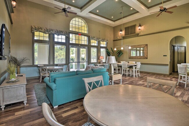 Building Photo - 400 Canopy Walk Ln