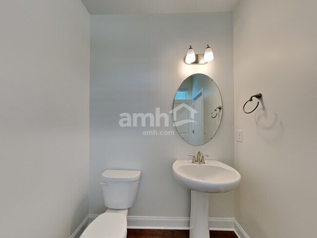 Building Photo - 2200 Brook Enclave Trail