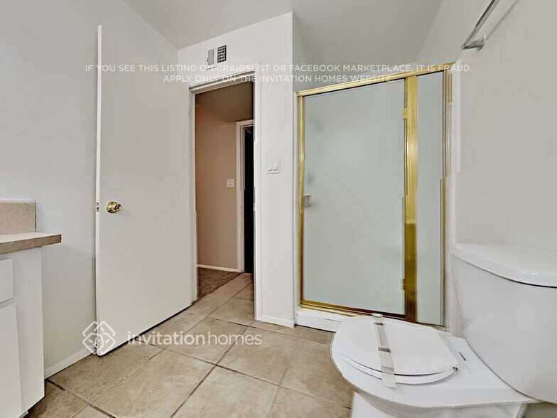 Building Photo - 4130 W Mission Ln