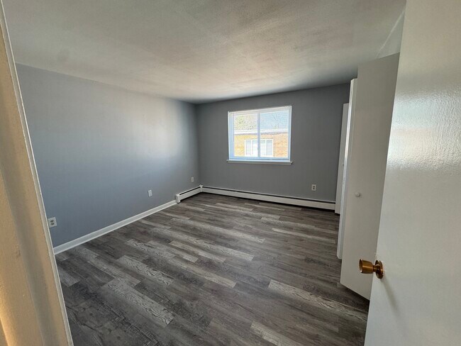 Bedroom entrance - 109 S Main St