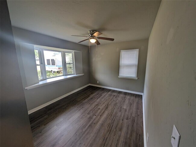 Building Photo - 2520 NW 58th St