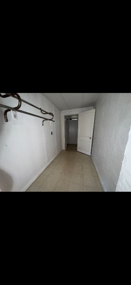 Building Photo - 24 2nd St SE